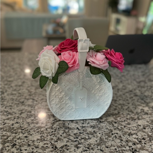 Meet your Posher, Samantha - Picture 4 of 5